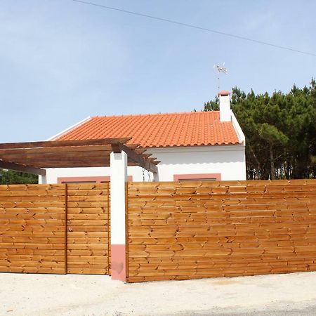 Number 10 Beach House AldeiAldeia dos Cunhados Exterior foto
