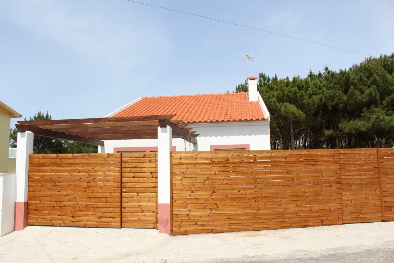 Number 10 Beach House AldeiAldeia dos Cunhados Exterior foto